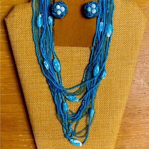 Turquoise vintage necklace and clip on earring set.